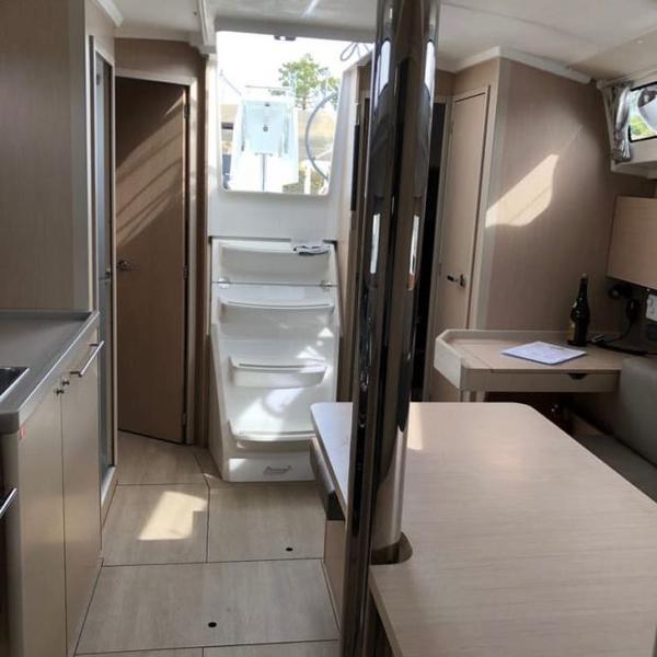 Book yachts online - sailboat - Oceanis 38.1 - Lisboa - rent