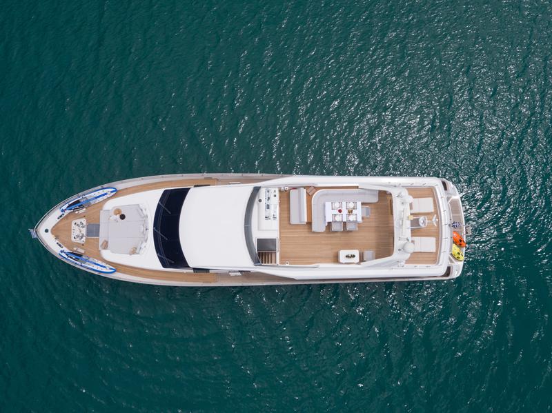 Book yachts online - motorboat - San Lorenzo SL 82 - Bird - rent