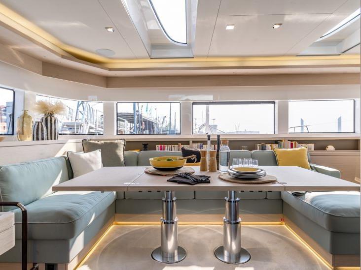 Book yachts online - catamaran - Lagoon 55 (2) - Verina Star  - rent