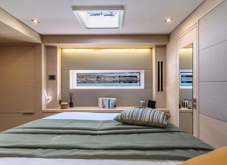 Book yachts online - catamaran - Lagoon 55 (2) - Verina Star  - rent