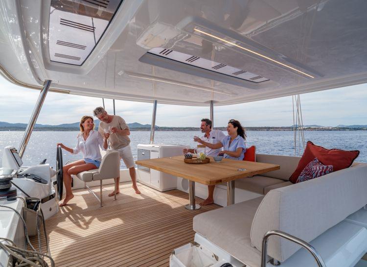 Book yachts online - catamaran - Lagoon 55 (2) - Verina Star  - rent