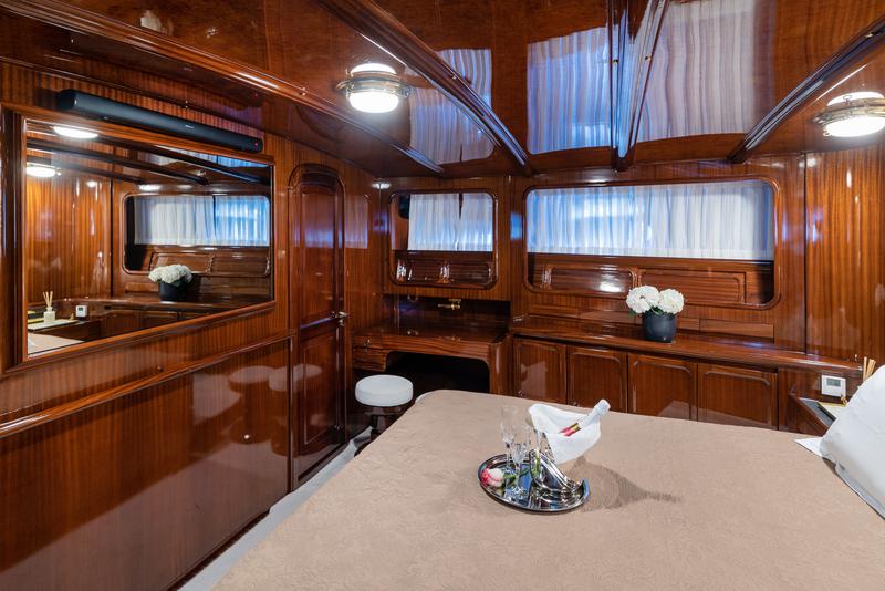 Book yachts online - other - CCYD 85 - Spirit L - rent