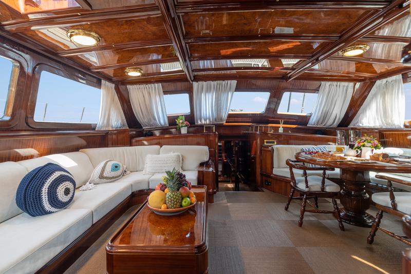 Book yachts online - other - CCYD 85 - Spirit L - rent