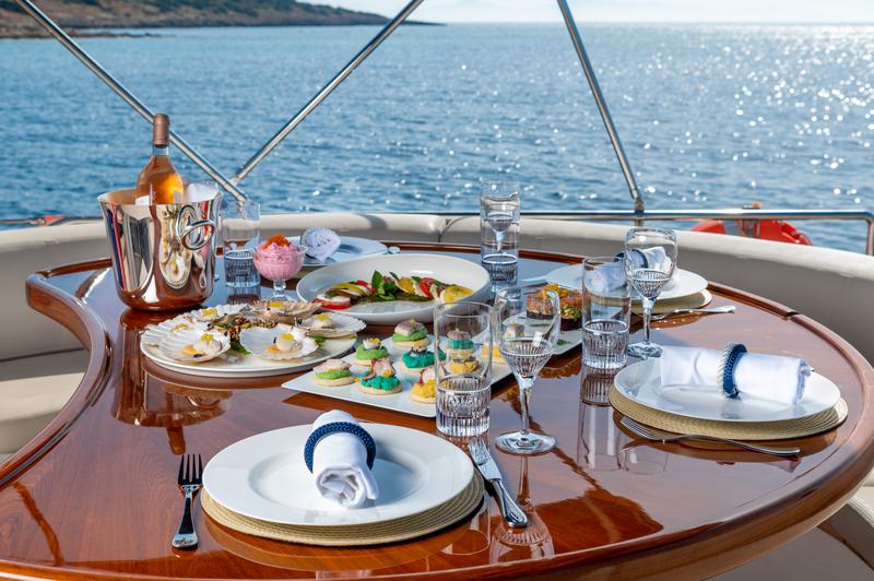 Book yachts online - other - CCYD 85 - Spirit L - rent