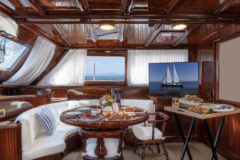 Book yachts online - other - CCYD 85 - Spirit L - rent