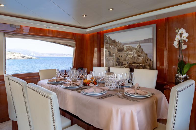 Book yachts online - motorboat - Falcon 86 - Efmaria - rent
