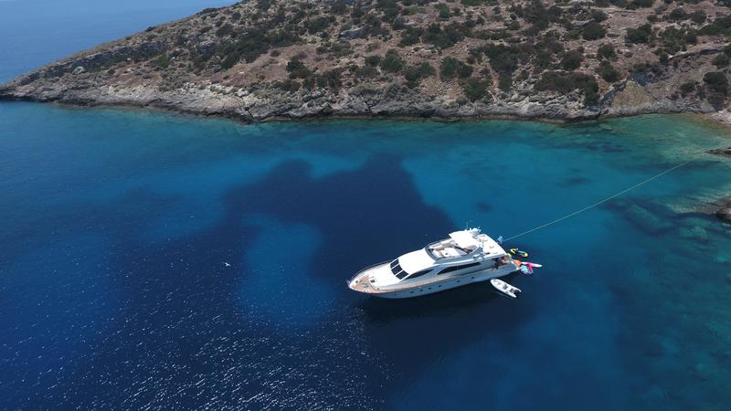 Book yachts online - motorboat - Falcon 86 - Efmaria - rent