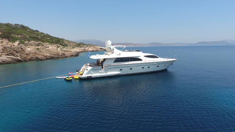 Book yachts online - motorboat - Falcon 86 - Efmaria - rent
