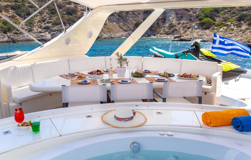 Book yachts online - motorboat - Falcon 86 - Efmaria - rent