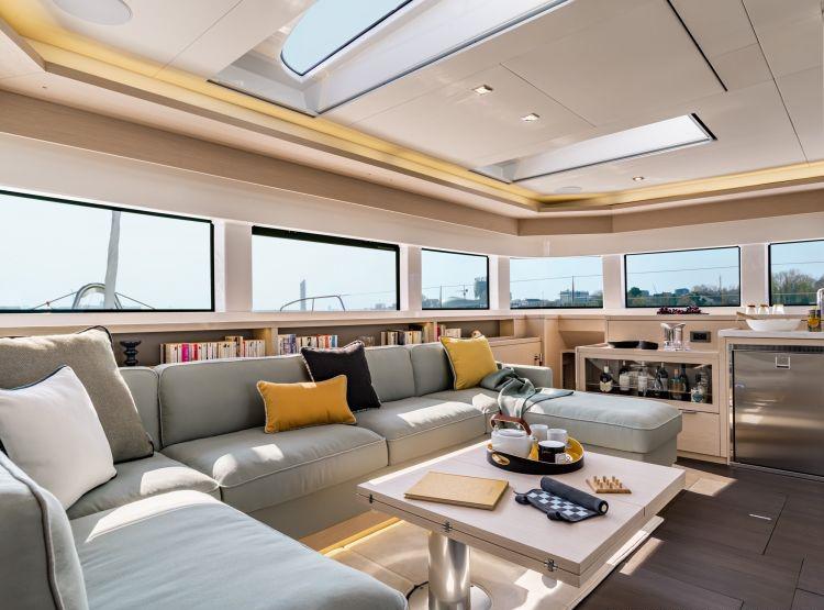 Book yachts online - catamaran - Lagoon 55 - Hydrus - rent