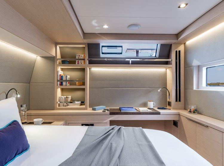 Book yachts online - catamaran - Lagoon 55 - Hydrus - rent