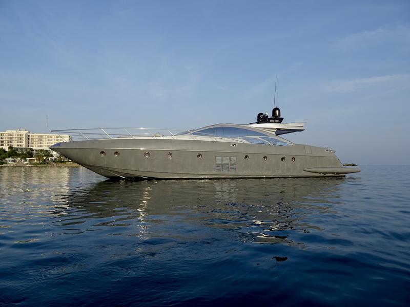 Book yachts online - motorboat - Azimut 86 - Super Toy - rent