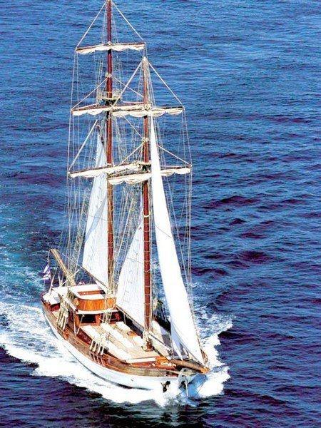 Book yachts online - other - Custom Motor Sailer 124' - Matina - rent