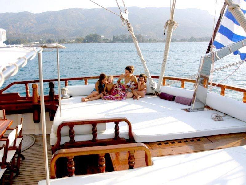 Book yachts online - other - Custom Motor Sailer 124' - Matina - rent