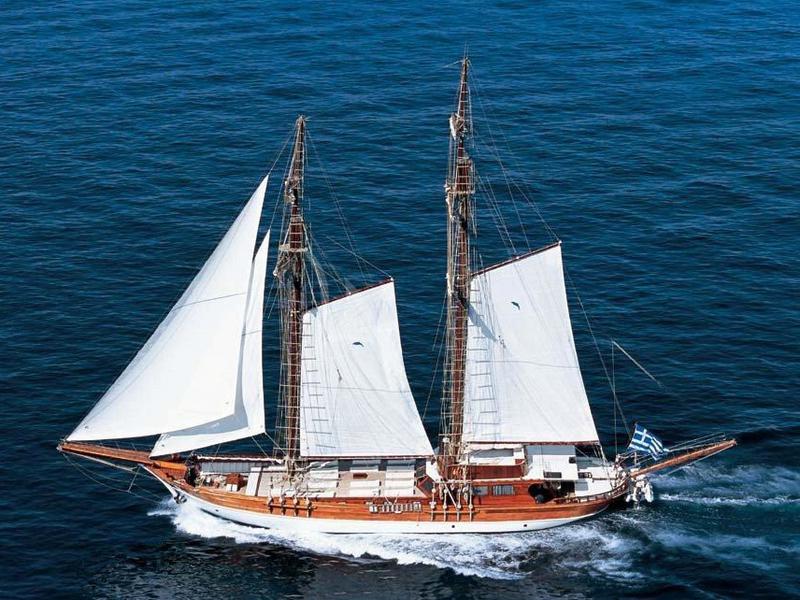 Book yachts online - other - Custom Motor Sailer 124' - Matina - rent
