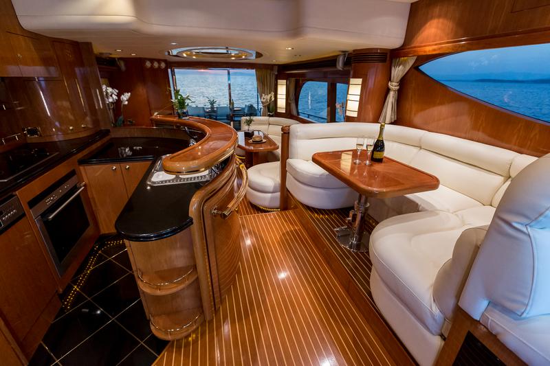Book yachts online - motorboat - Horizon 2210 - Marlin  - rent