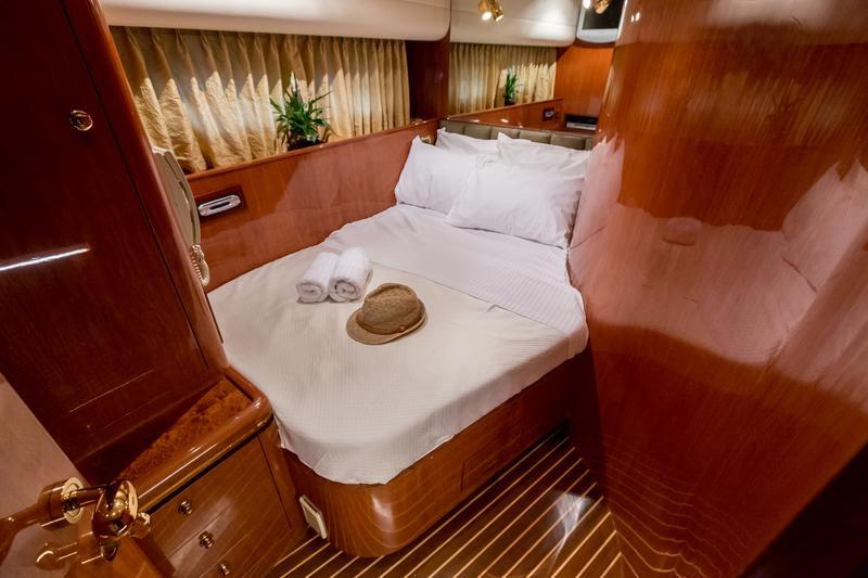 Book yachts online - motorboat - Horizon 2210 - Marlin  - rent
