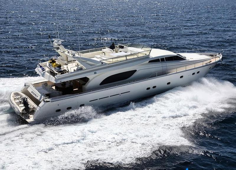 Book yachts online - motorboat - Ferretti 80 - Kentavros II - rent