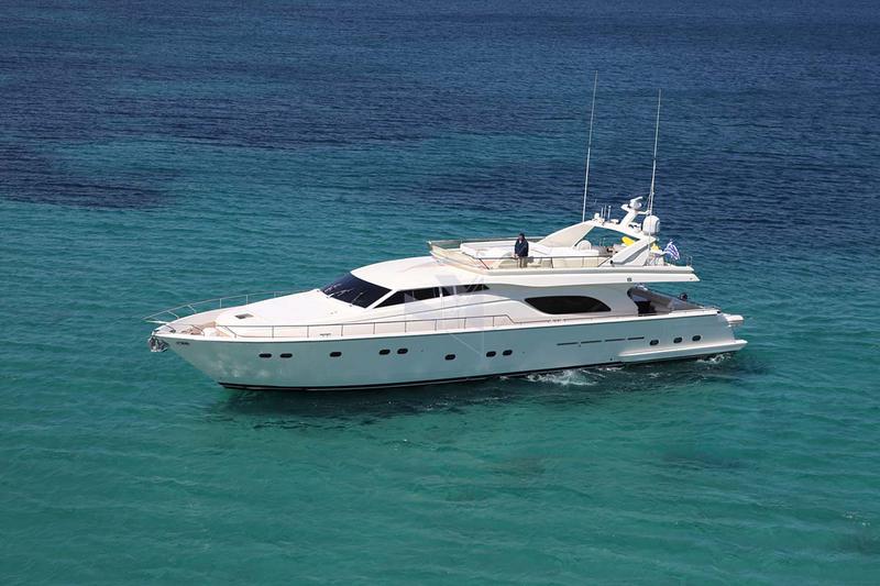Book yachts online - motorboat - Ferretti 80 - Kentavros II - rent