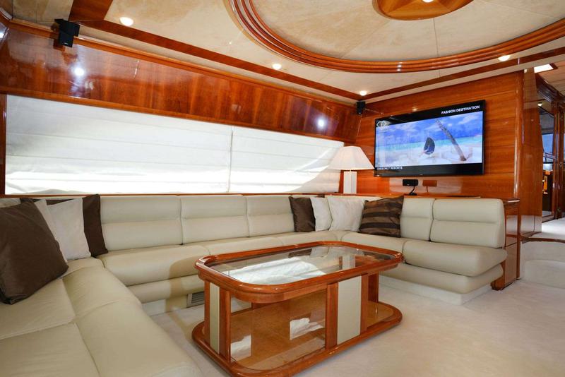 Book yachts online - motorboat - Ferretti 80 - Kentavros II - rent