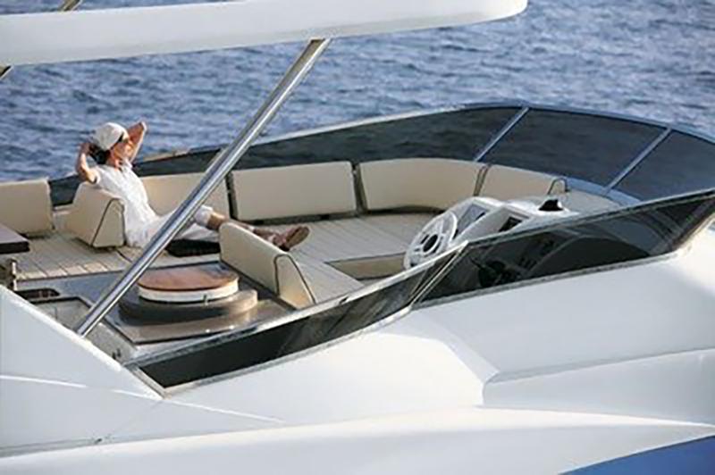 Book yachts online - motorboat - Azimut 85F - La Fenice - rent