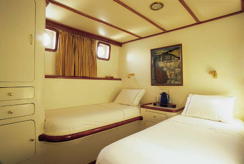Book yachts online - other - Custom Motor Sailer 80' - Anemos - rent