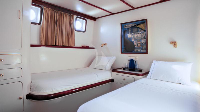 Book yachts online - other - Custom Motor Sailer 80' - Anemos - rent