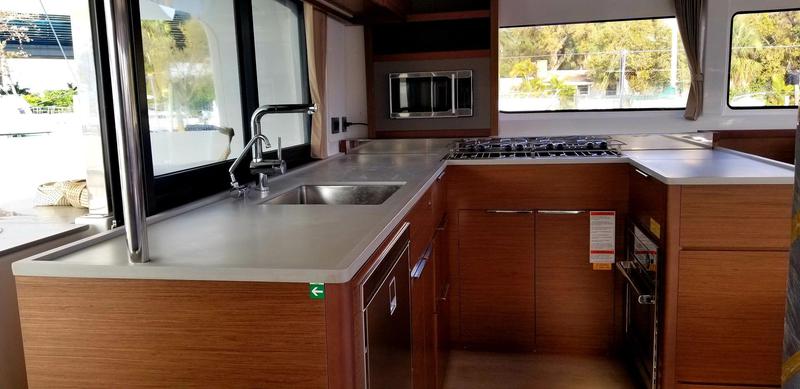 Book yachts online - catamaran - Lagoon 46  Premium A/C - Caribbean Princes - rent