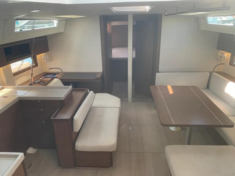 Book yachts online - sailboat - Oceanis 51.1 - Aloha - rent