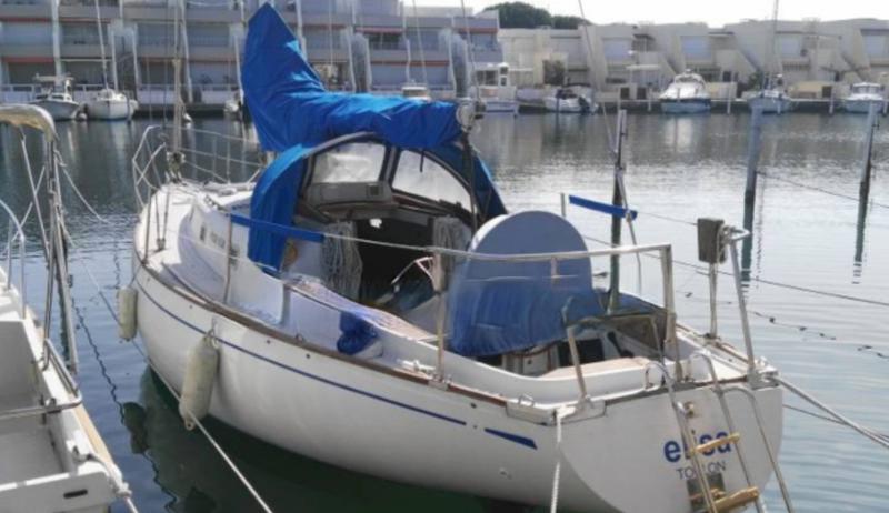 Book yachts online - sailboat - Alpa 950 - Mini Swan - rent