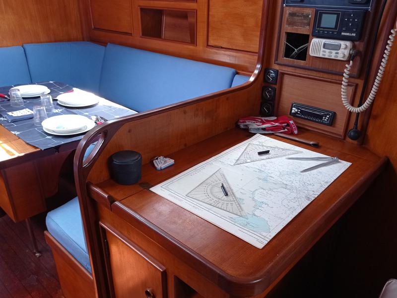 Book yachts online - sailboat - Dehler 37 - Seven - rent