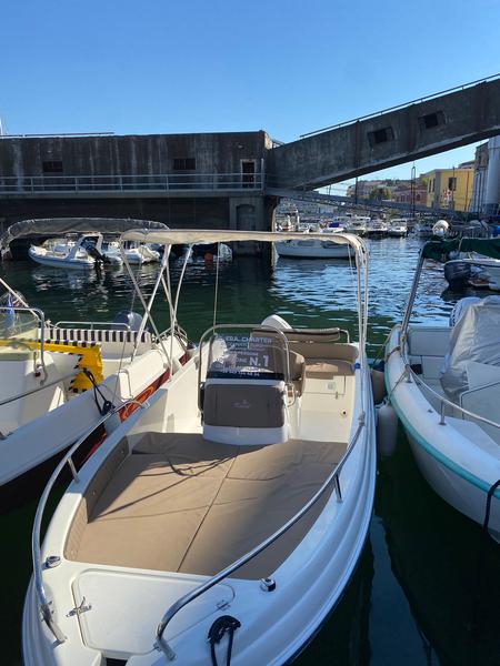 Book yachts online - motorboat - Karel Ithaca 550 - Ithaca 550 - rent