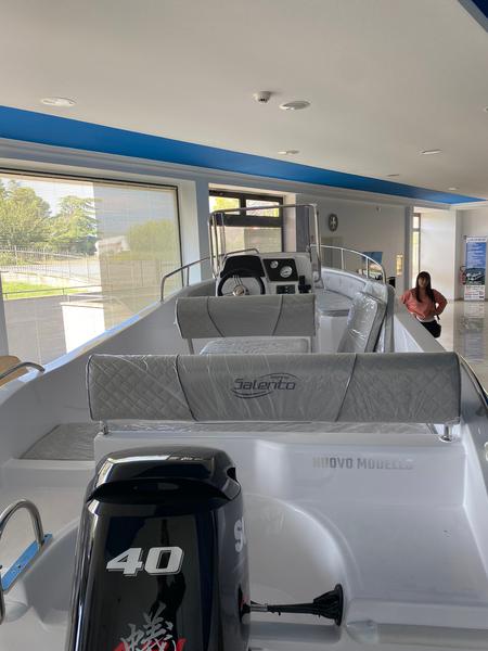 Book yachts online - motorboat - Salento Elite 19s - Elite 19s - rent