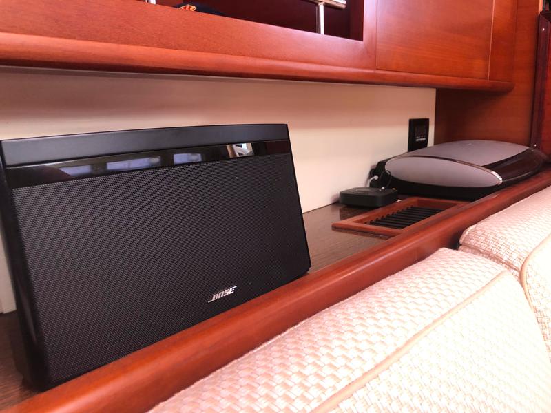 Book yachts online - sailboat - Dufour 525 Grand Large - Nómada - rent