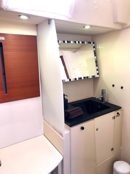 Book yachts online - sailboat - Dufour 525 Grand Large - Nómada - rent