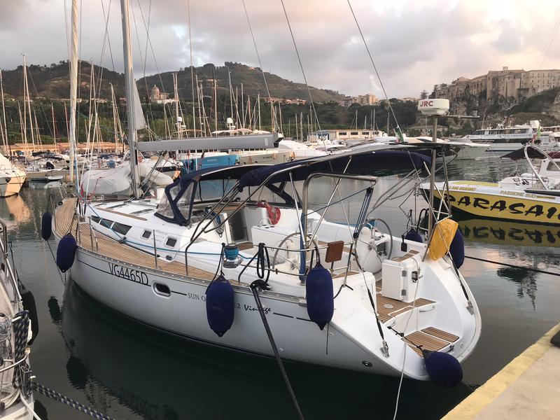 Book yachts online - sailboat - Sun Odyssey 52.2 - Claudia - rent