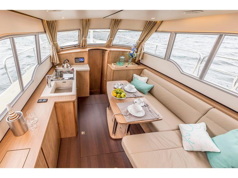 Book yachts online - motorboat - Linssen Grand Sturdy 30.0 AC - Luna Ilena - rent