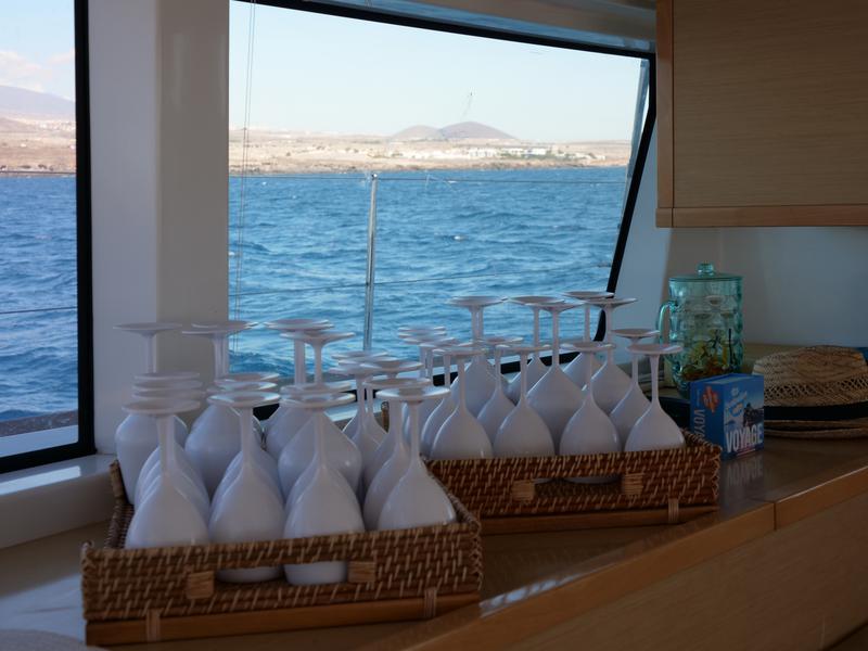 Book yachts online - catamaran - Lagoon 52F - Mercurey - rent