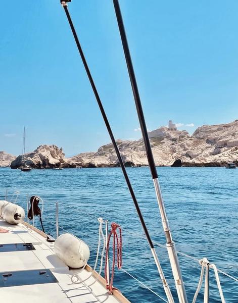 Book yachts online - catamaran - Lagoon 52F - Mercurey - rent