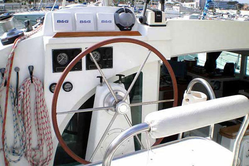 Book yachts online - False - Lagoon 380 (4Cab) - Blue Island - rent