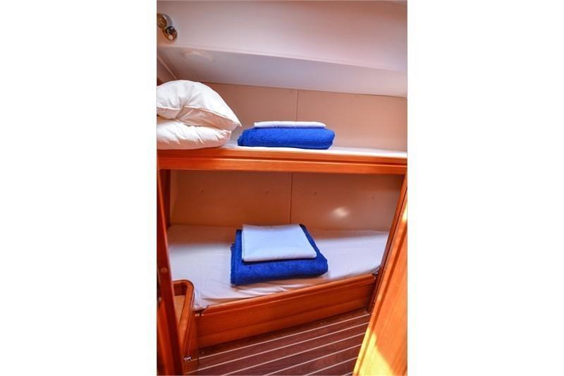 Book yachts online - False - Bavaria 46 Cruiser (4Cab) - 2Bisi - rent