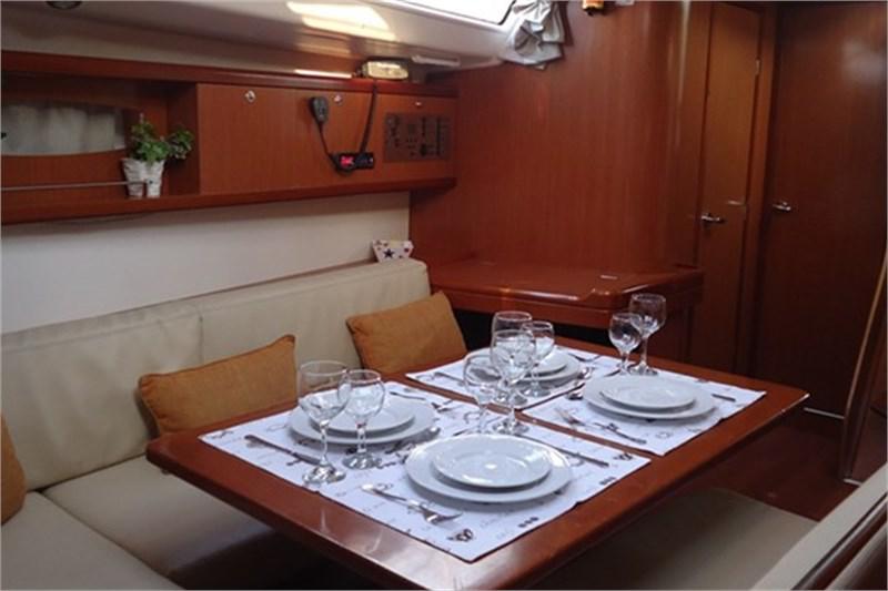 Book yachts online - False - Oceanis 43 (4Cab) - Seven Seas - rent