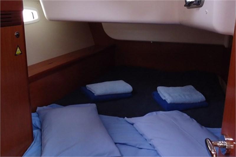 Book yachts online - False - Oceanis 43 (4Cab) - Seven Seas - rent