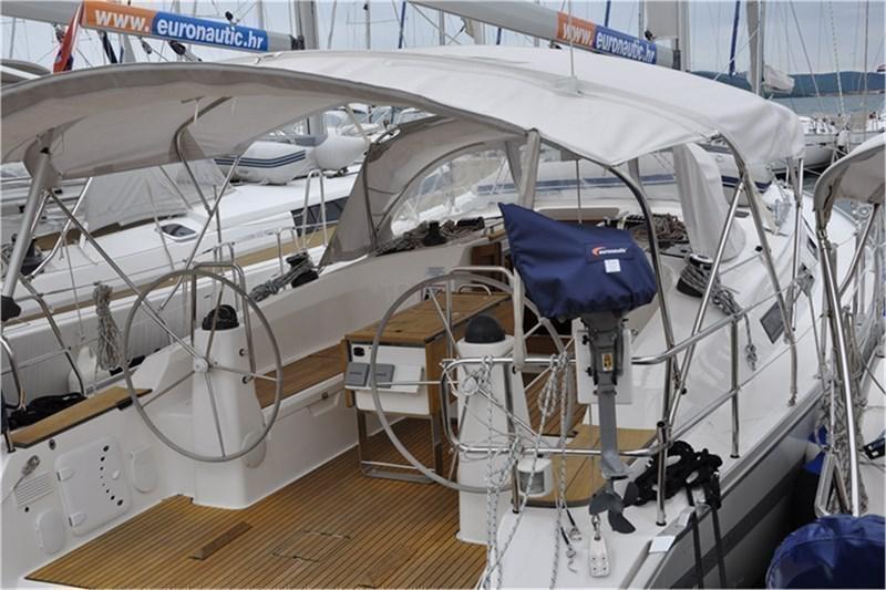 Book yachts online - False - Bavaria Cruiser 40 (3Cab) - Joy - rent