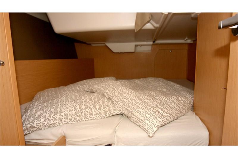 Book yachts online - False - Oceanis 38 (3Cab) - Olli - rent