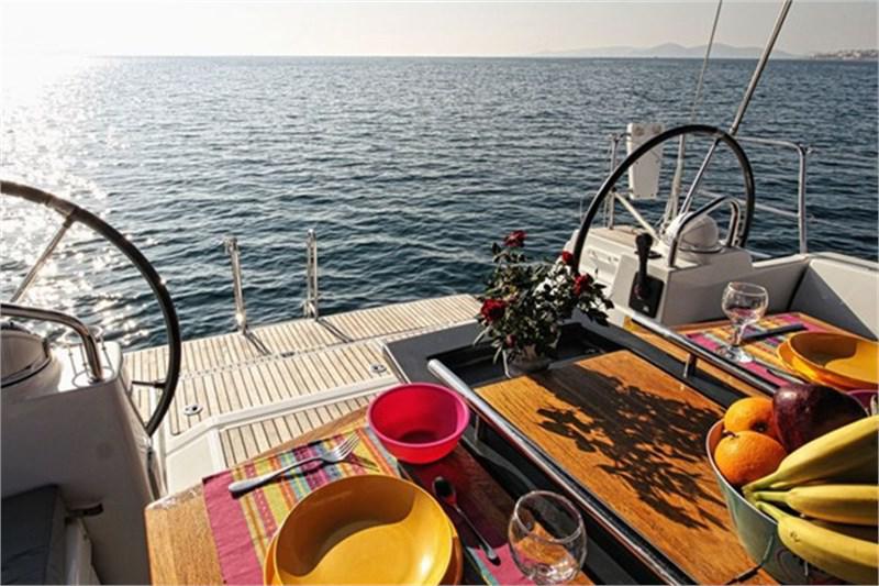 Book yachts online - False - Oceanis 48 (5Cab) - Jackpot - rent