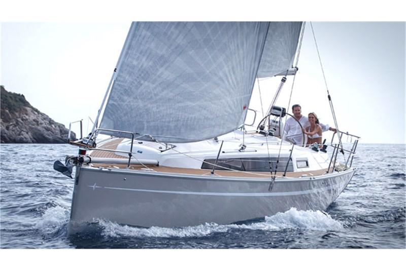 Book yachts online - False - Bavaria Cruiser 33 (2Cab) - Chili - rent
