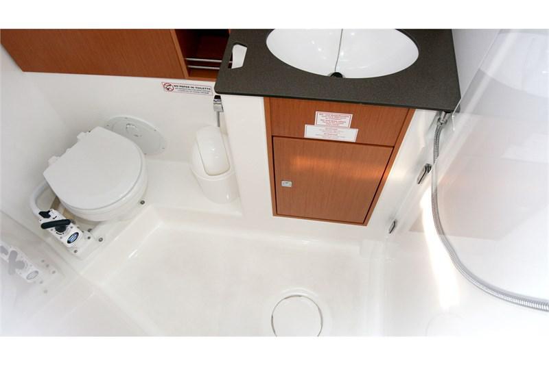 Book yachts online - False - Bavaria Cruiser 41 (3Cab) - Flipper - rent