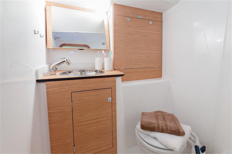 Book yachts online - False - Dufour 350 Grand Large (3Cab) - Navita - rent