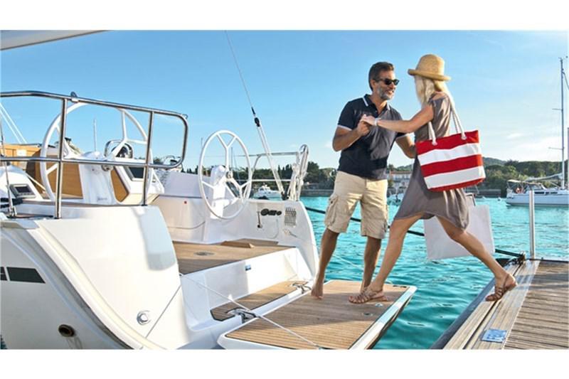 Book yachts online - False - Bavaria Cruiser 37 (3Cab) - Bibi - rent